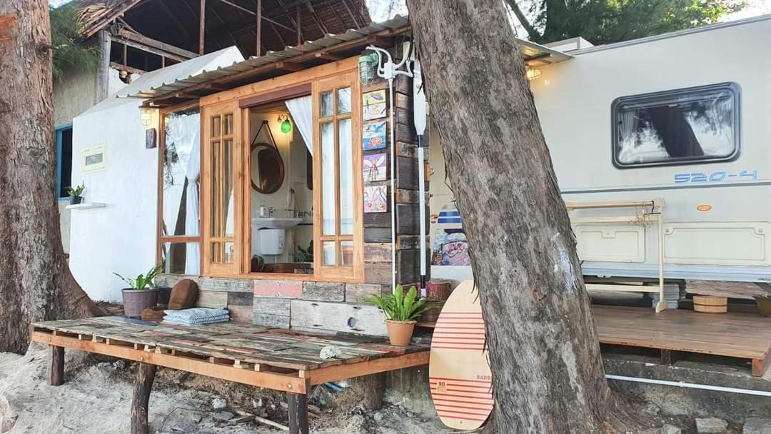 Maliblues Bed & Art Gallery Chumphon Exteriör bild