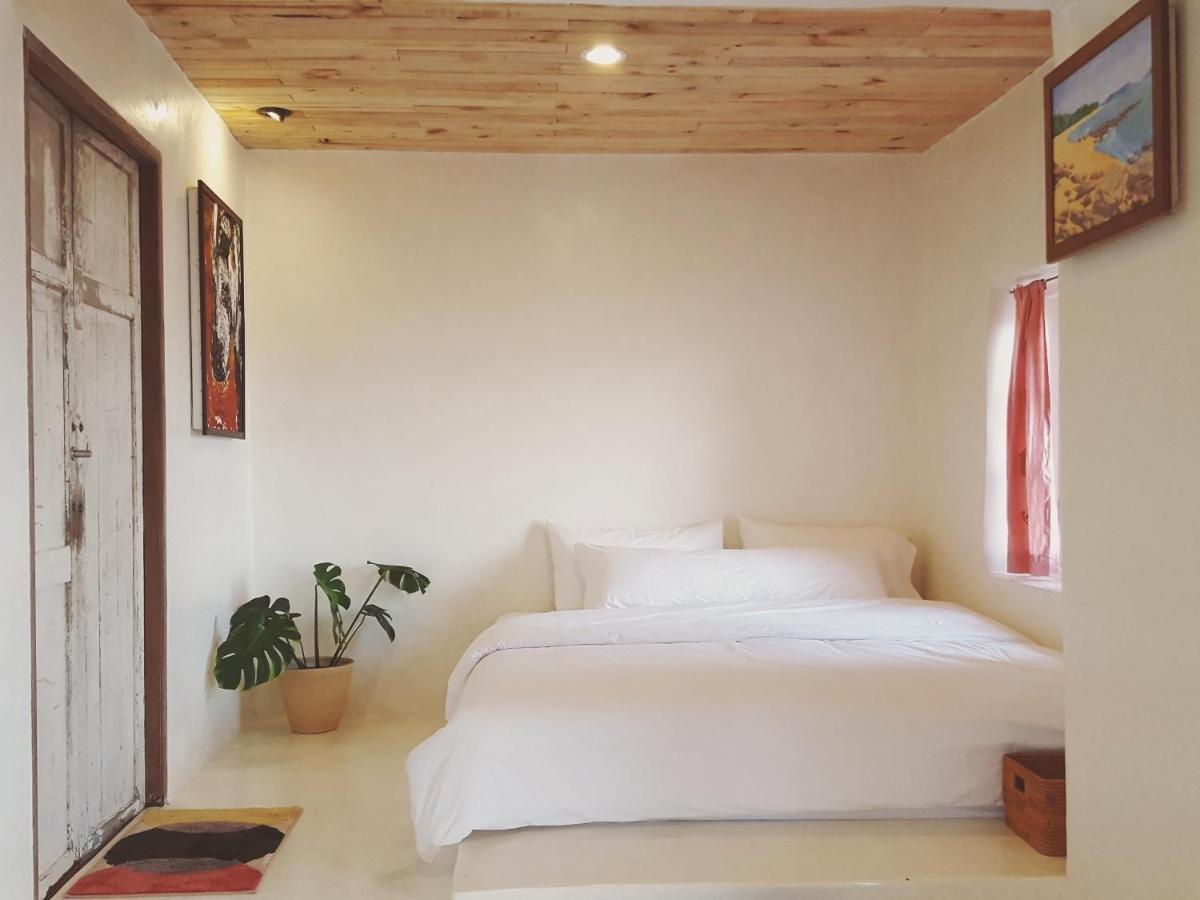 Maliblues Bed & Art Gallery Chumphon Exteriör bild